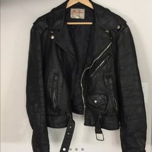 SOLD‼️ Vintage ‘Excelled’ Leather Jacket